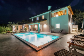 Luxurious Mediterranean house (8+2) near to the beautiful beaches